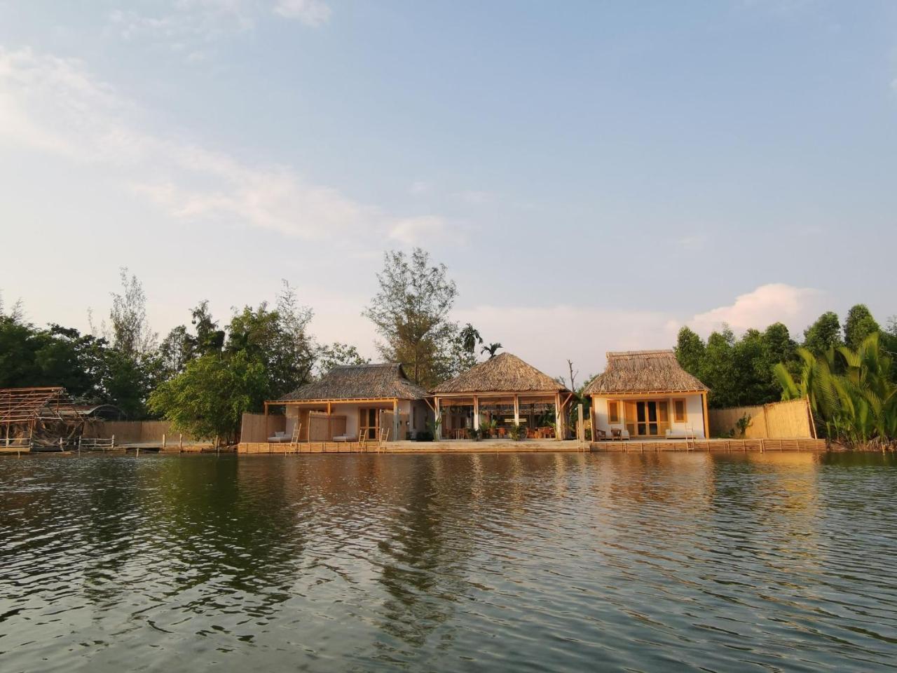 Chi-Bu Riverside Nhon Trach Экстерьер фото